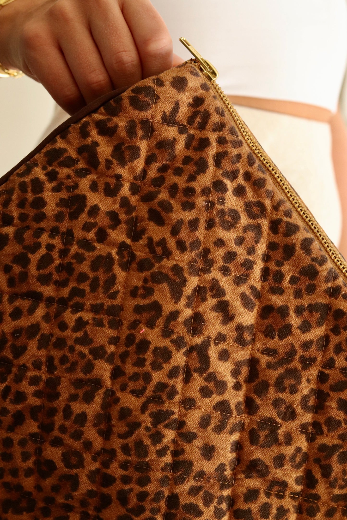 Leopard toilettas